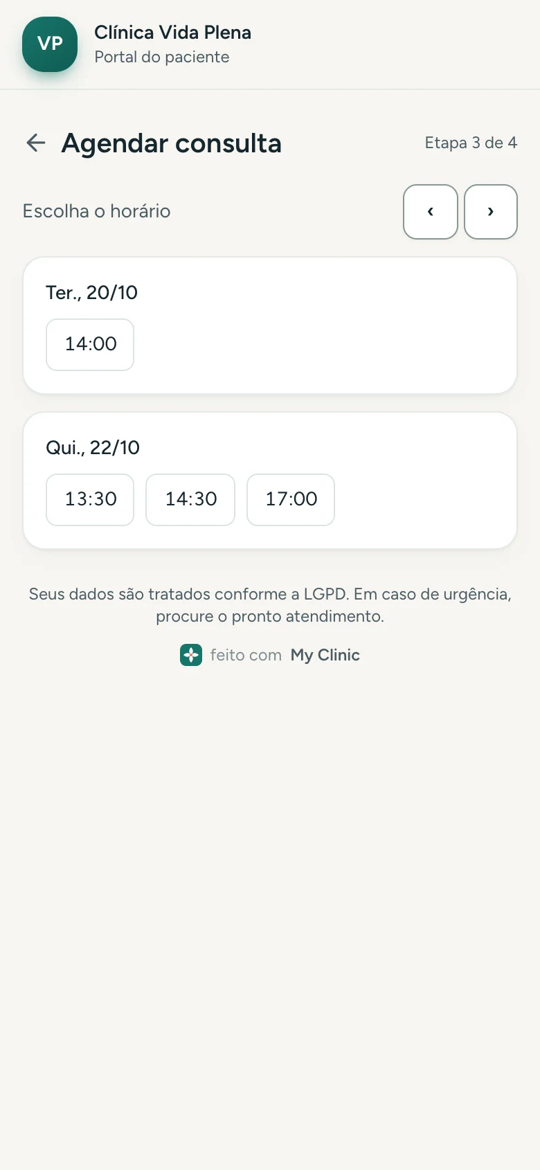 Paciente escolhendo um horário livre no agendamento online